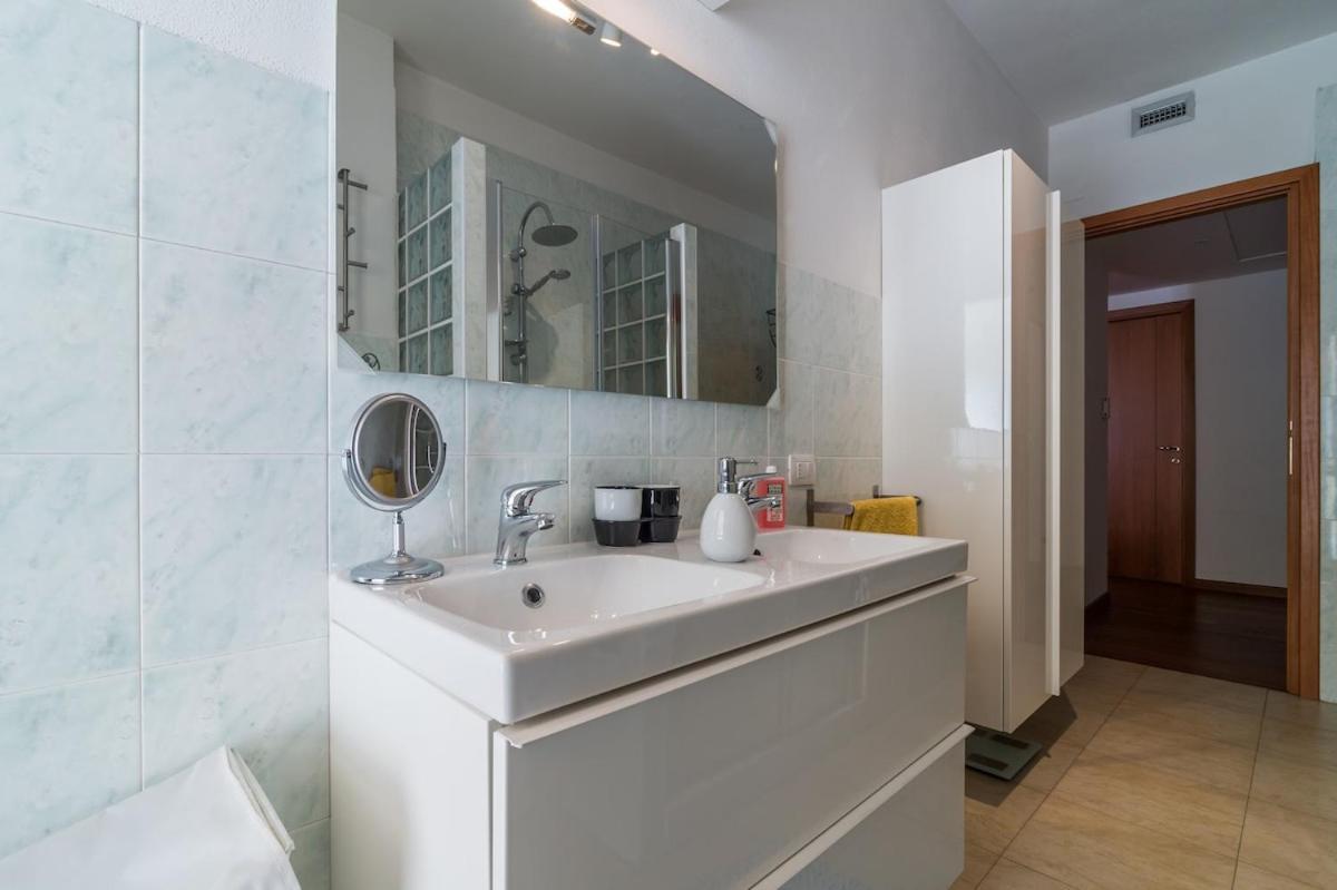 La Terrazza Di Sant'Avendrace Apartment Каляри Екстериор снимка
